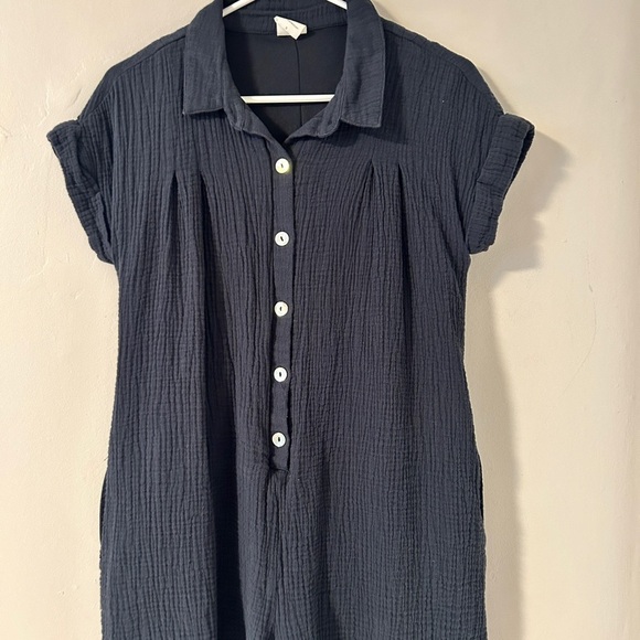 Black Button-Up Short Sleeve Dress - Picture 1 of 5